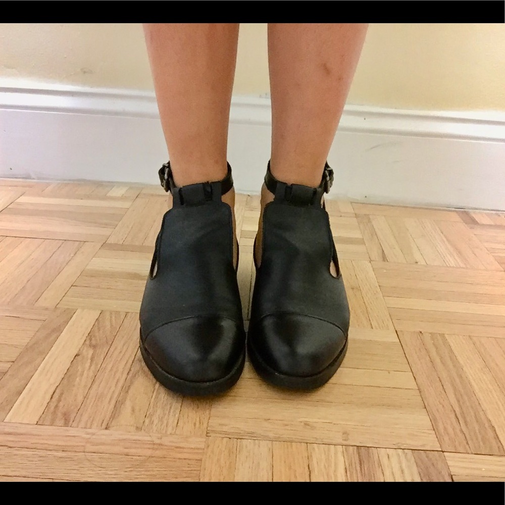 Topshop Katz Shoe - Picture 2 of 3